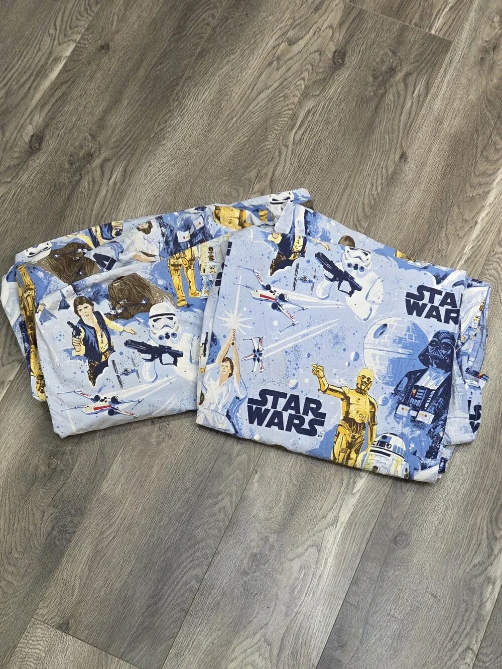 Pottery Barn Kids Star Wars Twin Sheet Set.